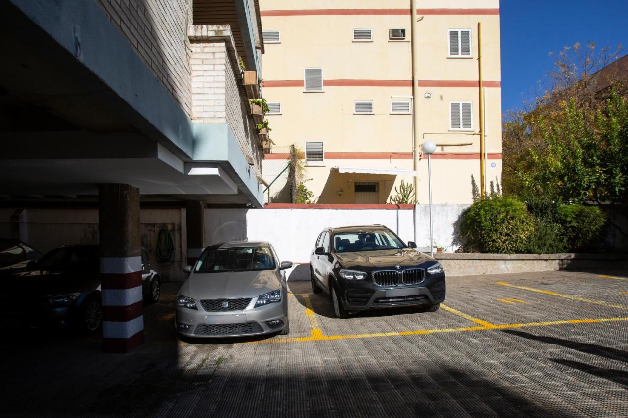 Borbolla Sevilla Urban - Parking 外观 照片