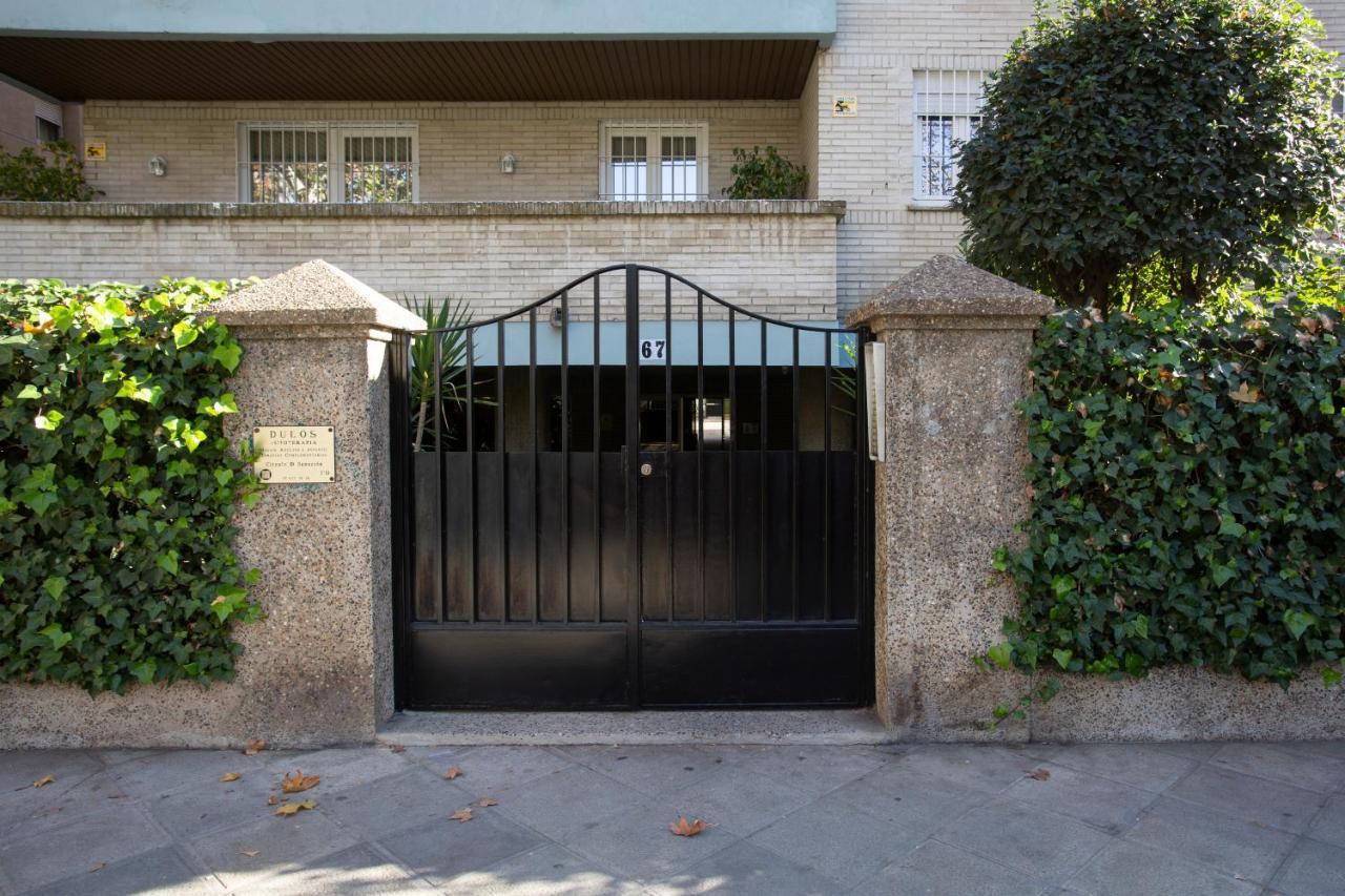 Borbolla Sevilla Urban - Parking 外观 照片